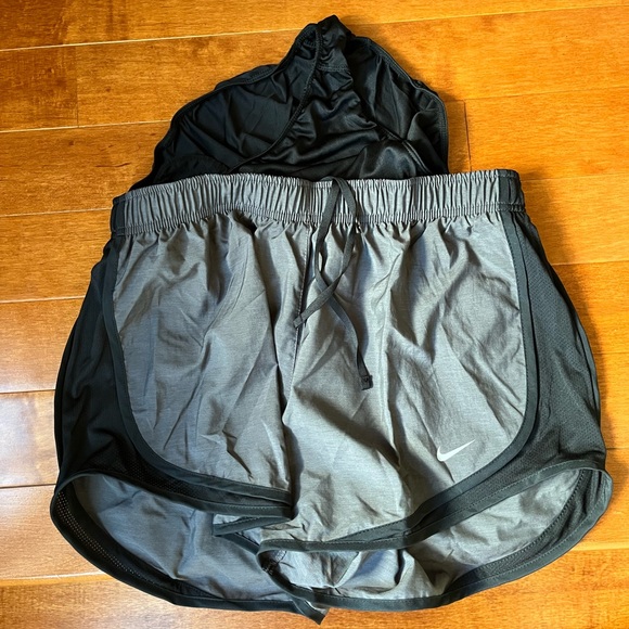 NWOT Nike Women's Tempo Dry Core 3'' Running Shorts - Picture 8 of 9